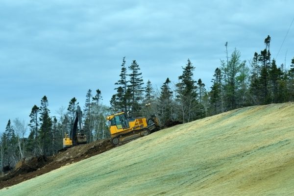 Hill Excavation in Petaluma
